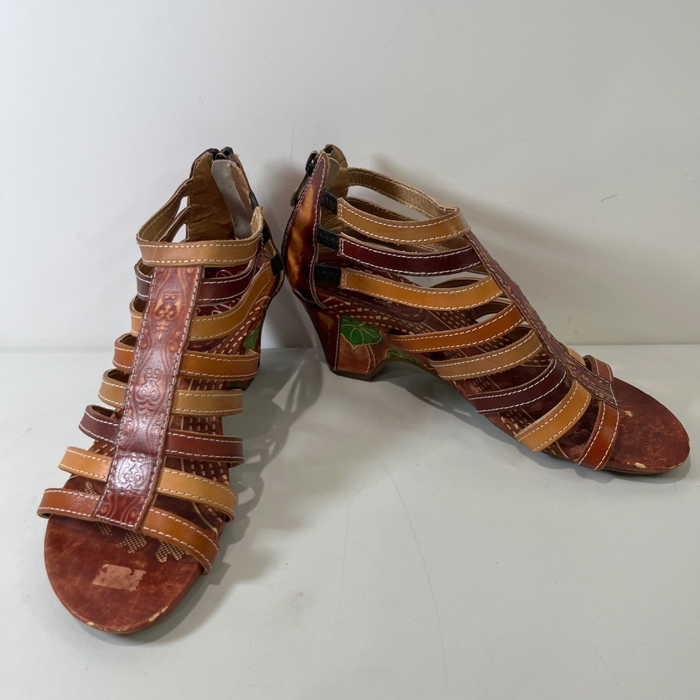 Elite by Corkys St‎ Martin Gladiator Sandals Womens 7 Brown Tooled Leather Boho